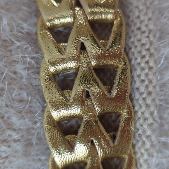 Faux Leather Metallic Gold Tone Cut Out Belt with Buckle SM Gold - Picture 4 of 16